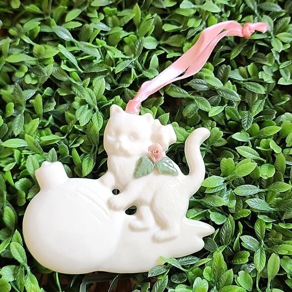 1928 Porcelain Limited Edition Cat Ornament Coquette - Picture 1 of 4